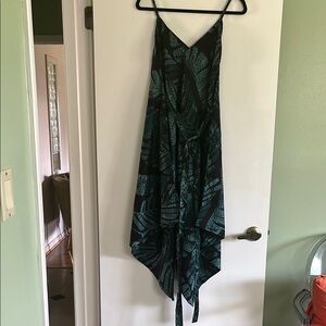 Elegant Black and Green Maxi Dress
